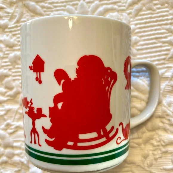 🎉HP!🎉 AVON Christmas Mugs - Picture 8 of 10